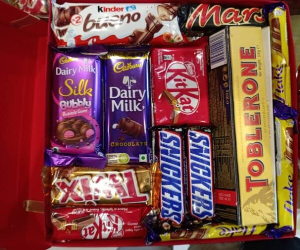 Send 15 Chocolate Of Special Basket | Send Gift to Karachi