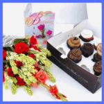 Cup Cakes With Roses