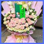 Mobile Gift Bouquet With Roses