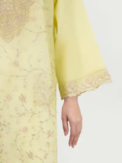 Send 3 Piece Lawn Suit- Embroidered (Unstitched)2